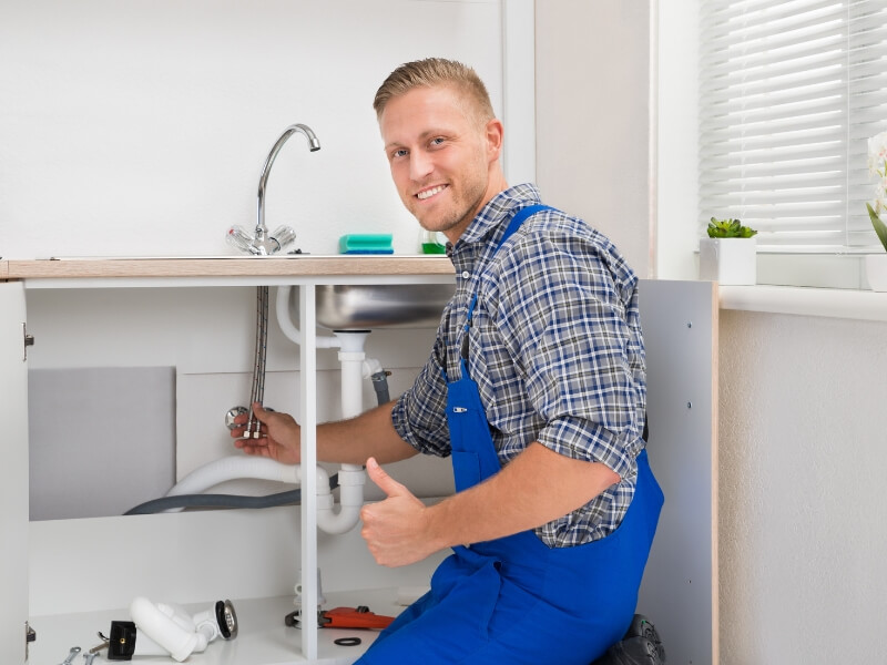 Faucet & Fixture Repairing by an expert plumber