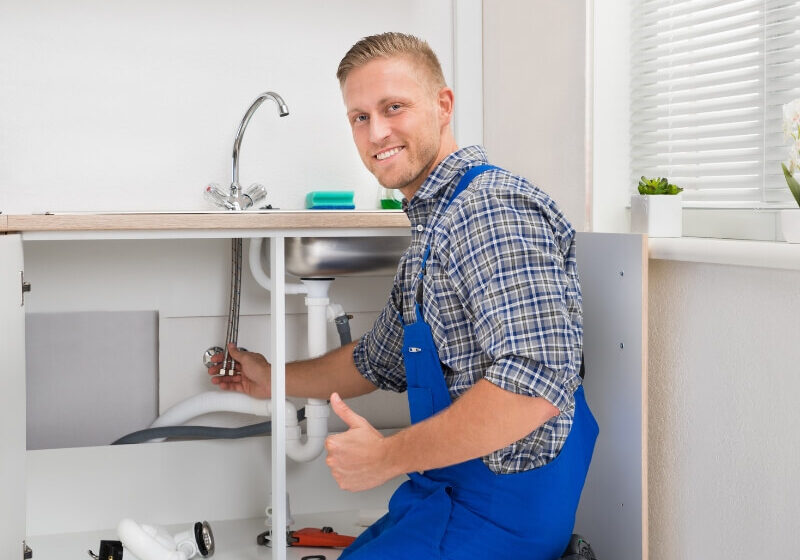 Faucet & Fixture Repairing by an expert plumber